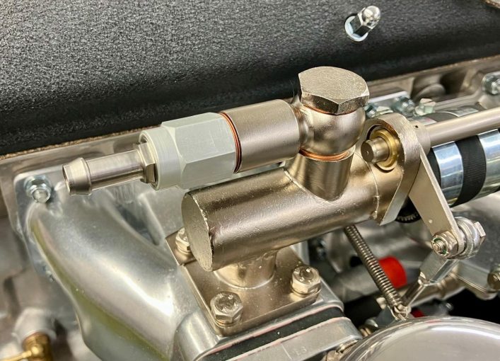 PFA Servo One Way Vacuum Non-return Vacuum valve By J.M.B For 6 And 8 Cylinder Classics mounted